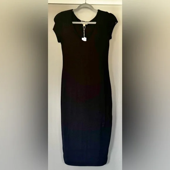 NWT Black V-Neck Short Sleeve Dress - Picture 2 of 4